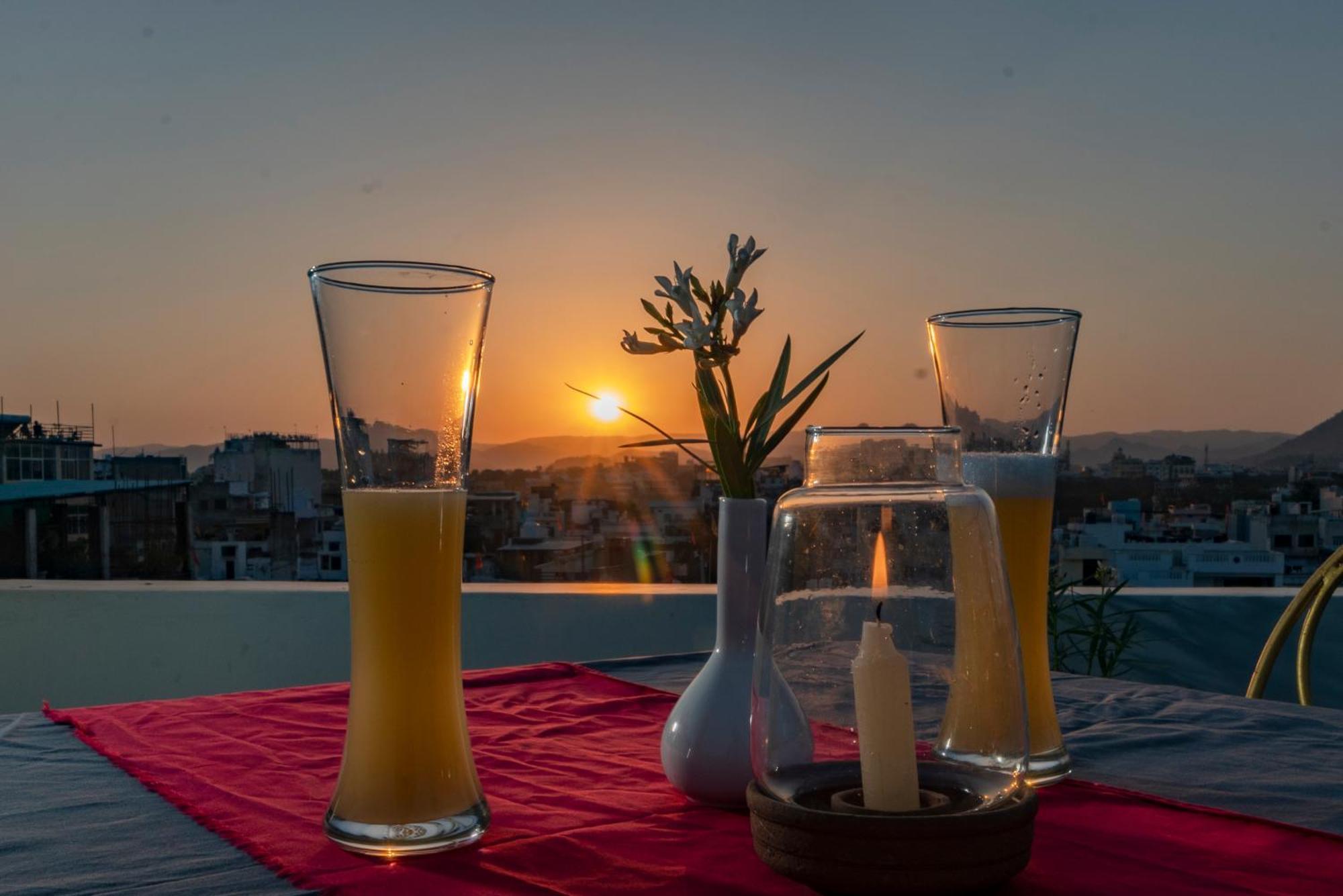Dera Pichola- A Lake Facing Boutique Hotel Udaipur Exterior foto