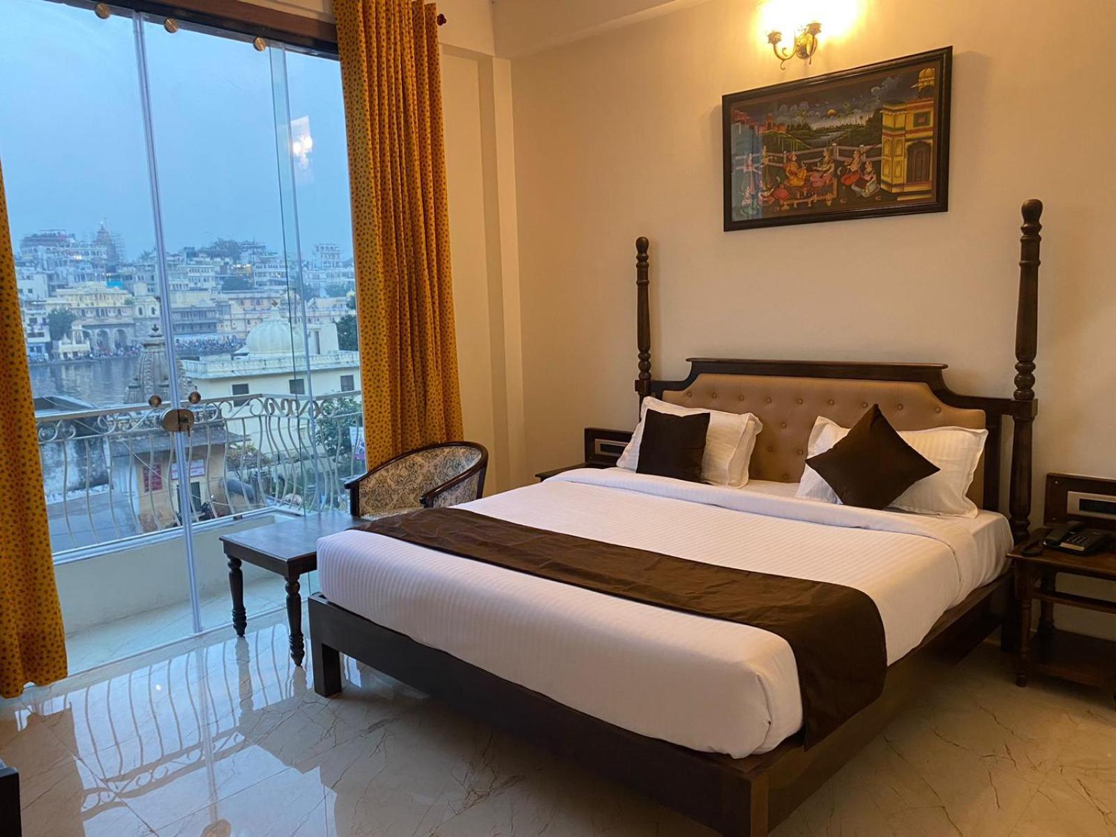 Dera Pichola- A Lake Facing Boutique Hotel Udaipur Exterior foto